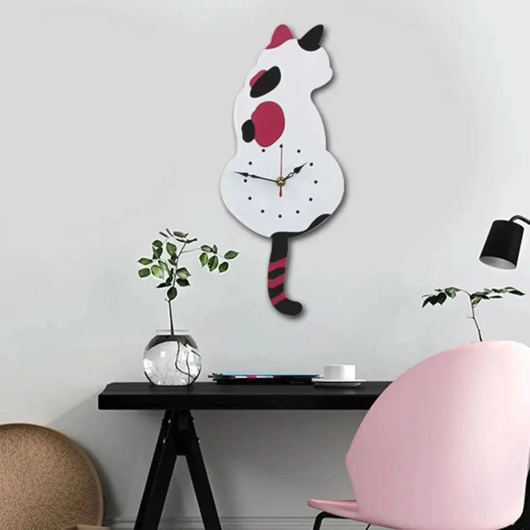 Skorter | Nordic Cat | Swinging Wall Clock
