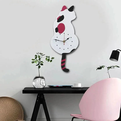 Skorter | Nordic Cat | Swinging Wall Clock