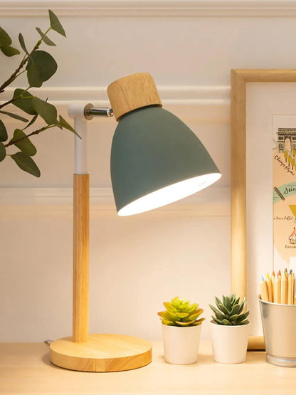 Skorter | Nordic Table Lamp | Wood, Iron
