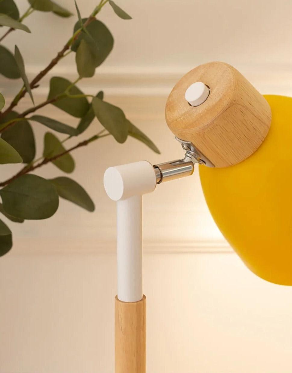 Skorter | Nordic Table Lamp | Wood, Iron