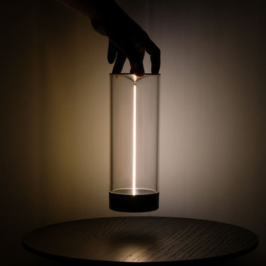 Skorter | Modern Magnetic Table Lamp