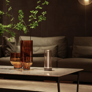 Skorter | Modern Magnetic Table Lamp