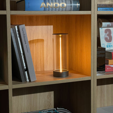 Skorter | Modern Magnetic Table Lamp