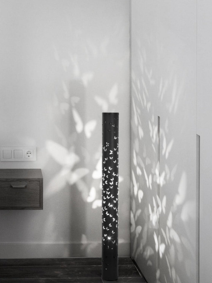 Norfried Column Floor Lamp - SKØRTER
