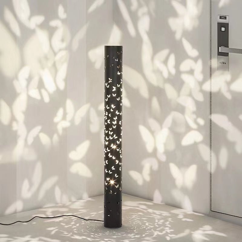 Norfried Column Floor Lamp - SKØRTER