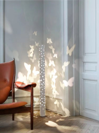 Norfried Column Floor Lamp - SKØRTER