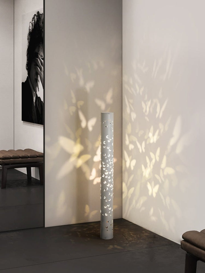 Norfried Column Floor Lamp - SKØRTER