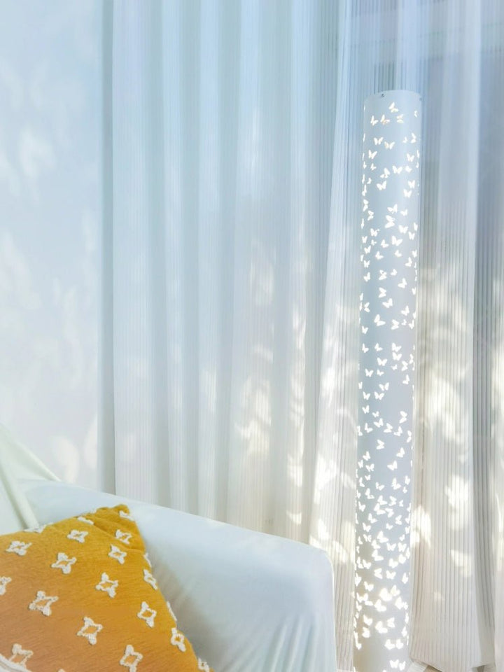 Norfried Column Floor Lamp - SKØRTER