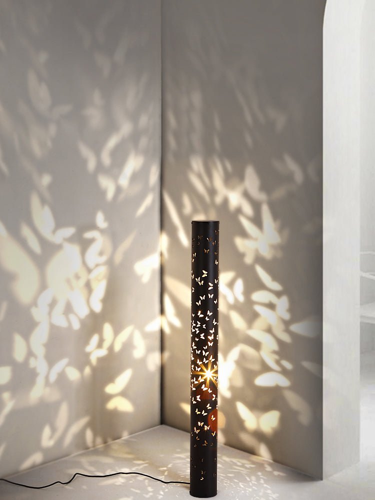 Norfried Column Floor Lamp - SKØRTER