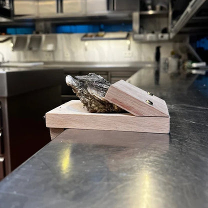 Oyster Shucking Clamp - SKØRTER
