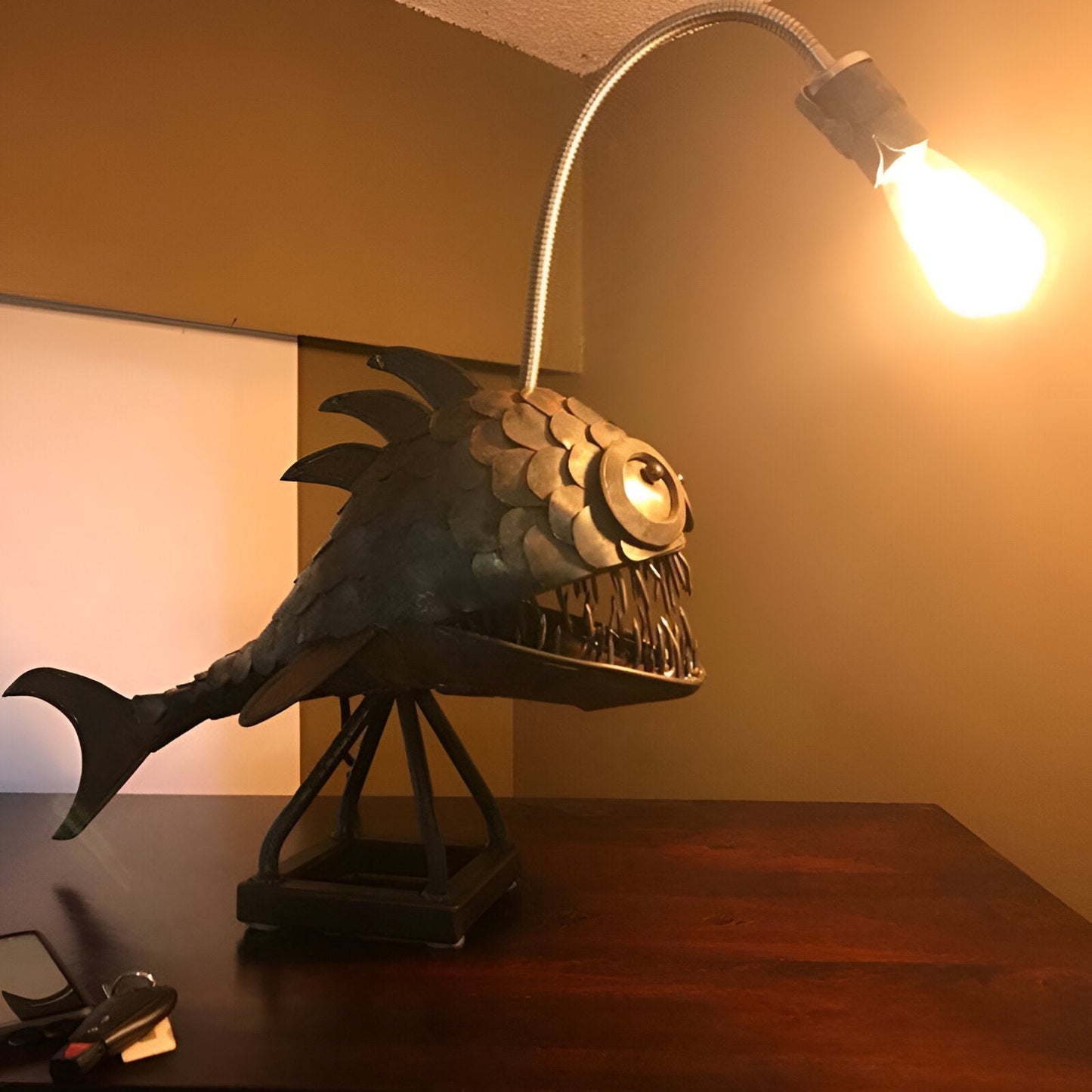 Skorter | Angler Fish Lamp – Cool & Unusual Floor Lamp for Your Home