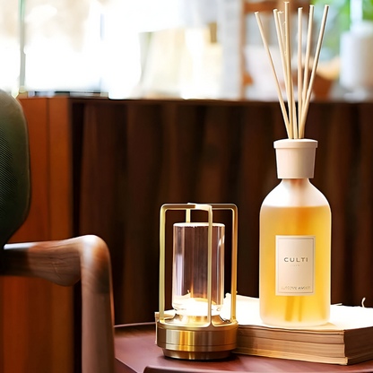 Skorter | ElegantLight - Portable and Waterproof Table Lamp