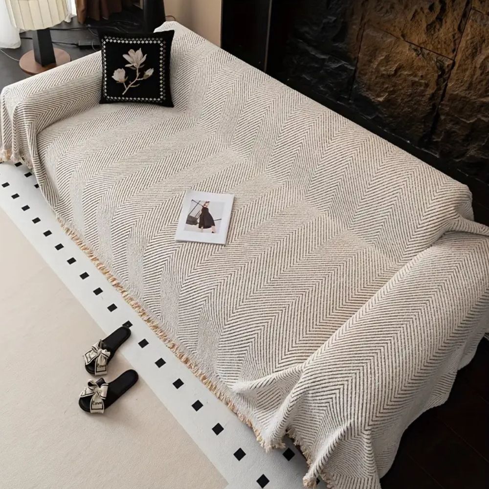 Skorter | CUSHVIVE – Herringbone Sofa Cover with Splash Protection and Non-Slip Design