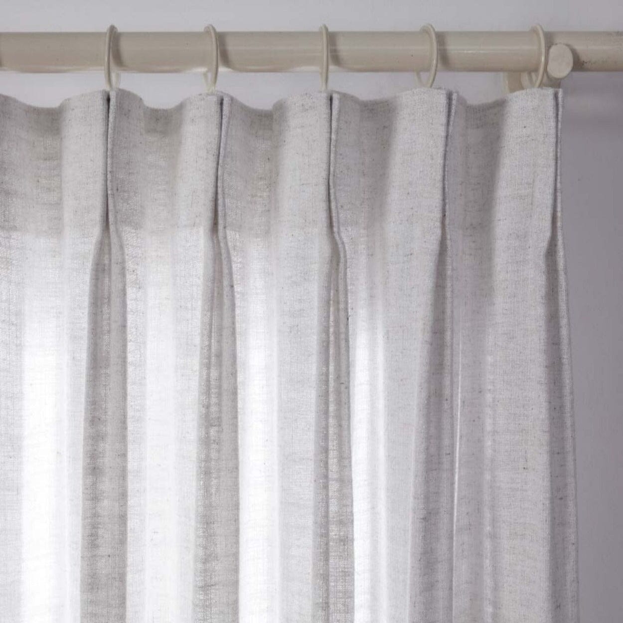 Skorter | Curtain - Add Natural Elegance and Comfort to Your Interior