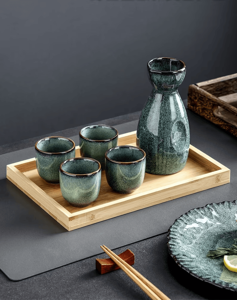 Skorter of authentic sake