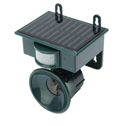 Skorter | Bird deterrent and scarecrow with motion sensor for outdoor use