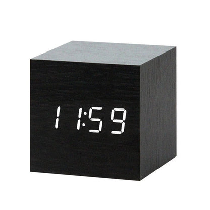 Skorter | Minimalistic Digital LED Alarm Clock with Voice Control – Sleek Design and Clear Display for Effortless Mornings