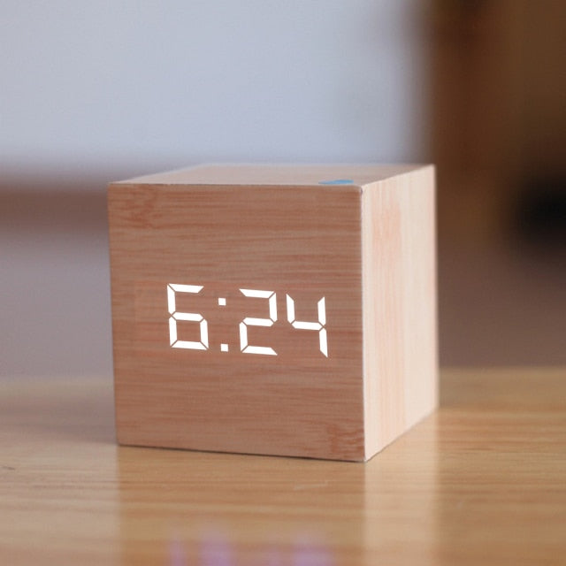 Skorter | Digital square LED clock