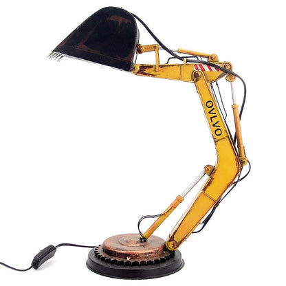 Skorter | Unique Digger Table Lamp