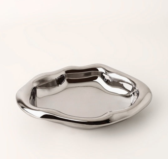 Skorter | Cookies & chrome-plated ceramic tray and bowl