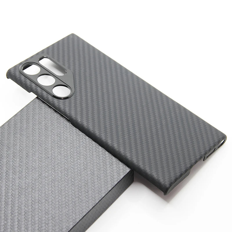 Skorter | Carbon fiber MagSafe case