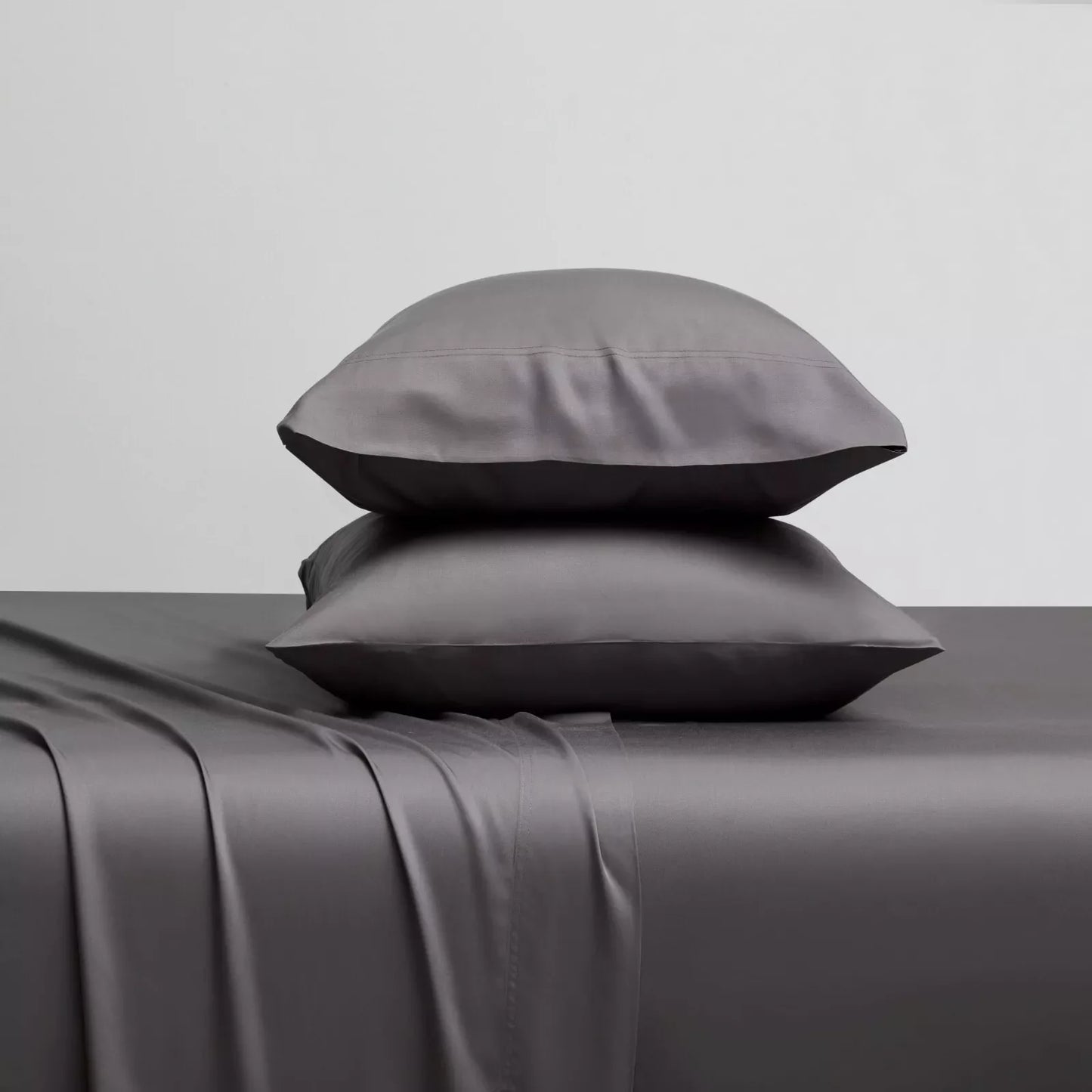 Skorter | 4-piece set: Kathy Ireland 300 thread count 100% bamboo sheet set