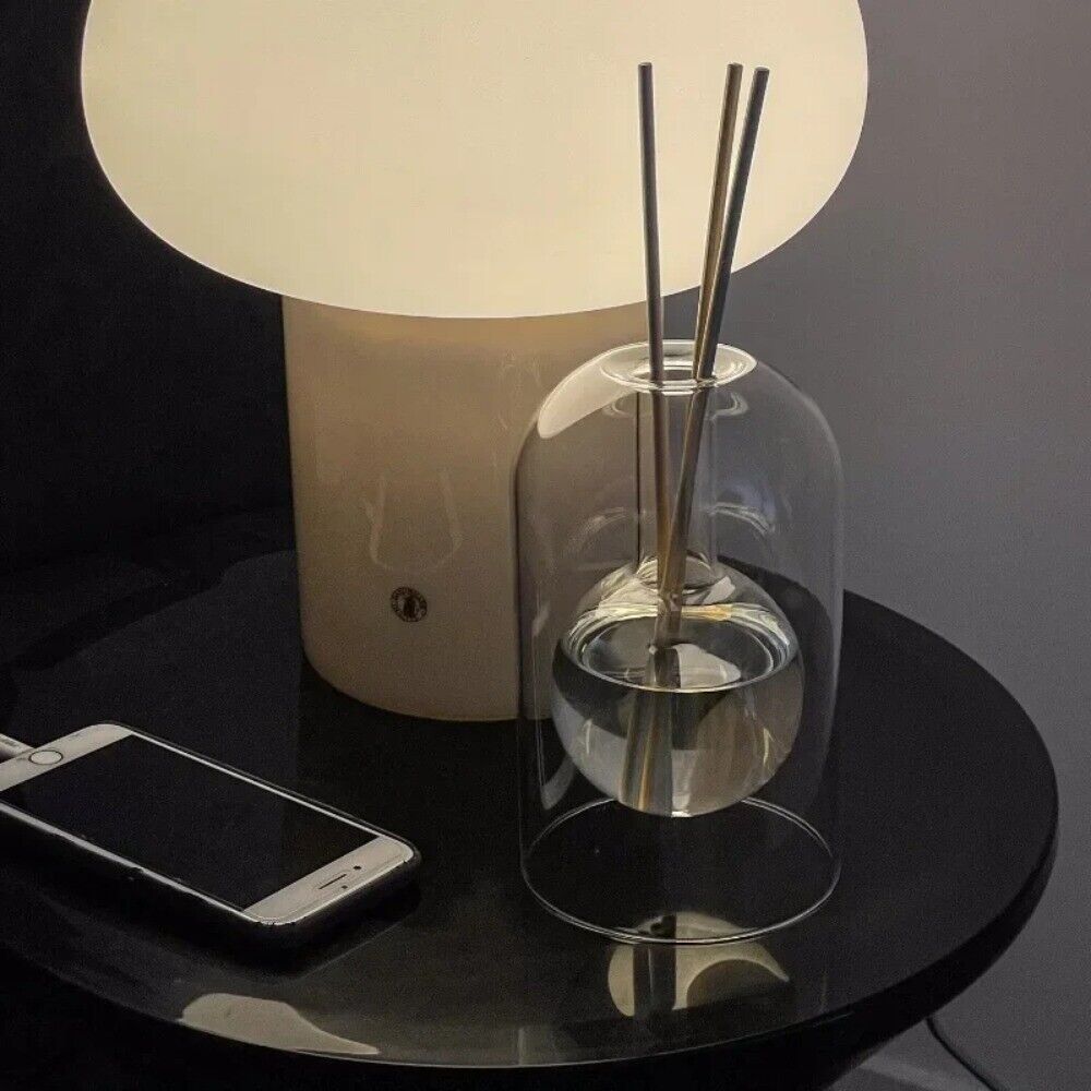 Skorter | AromaLuxe – Elegant scent diffuser with minimalist design for a calming atmosphere