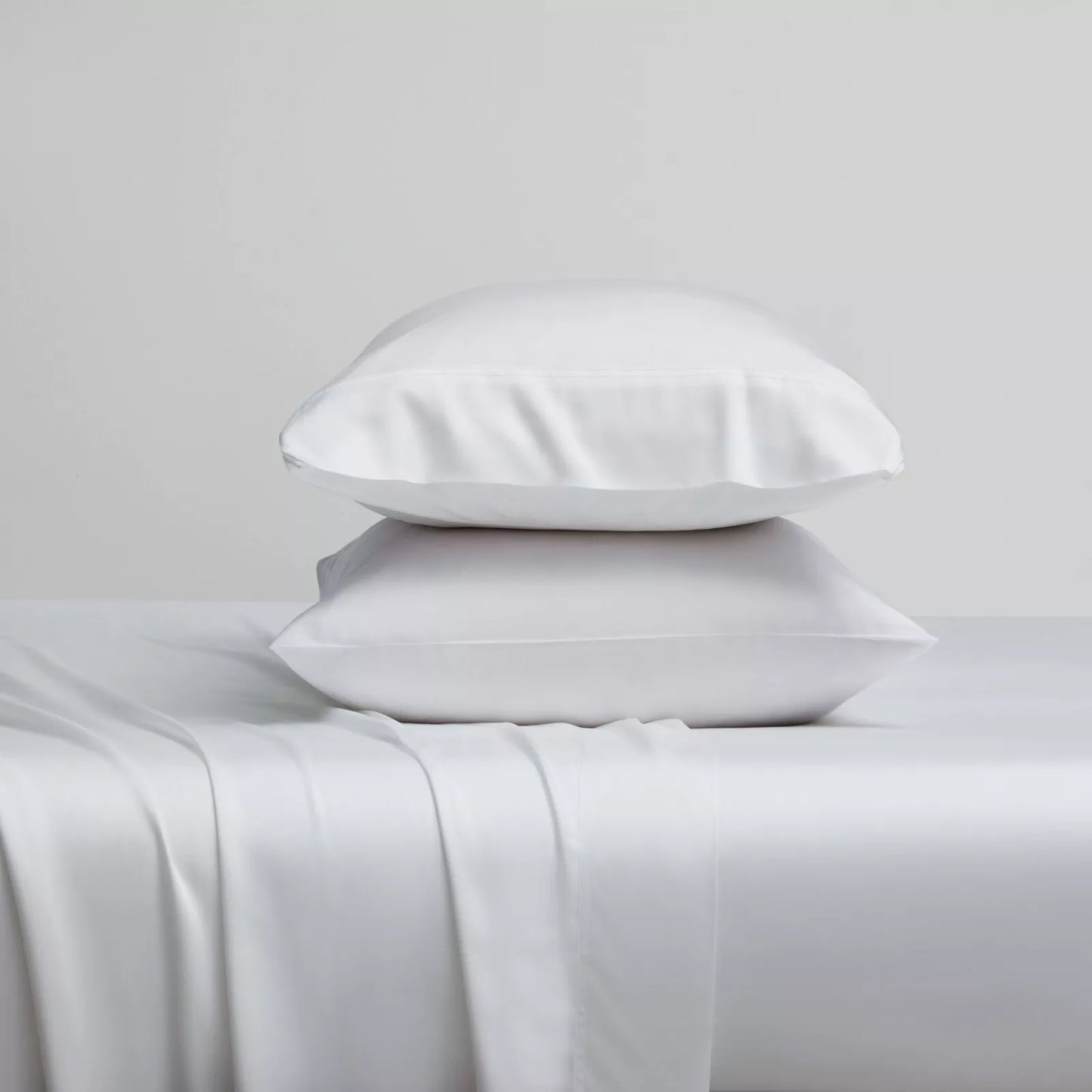 Skorter | 4-piece set: Kathy Ireland 300 thread count 100% bamboo sheet set