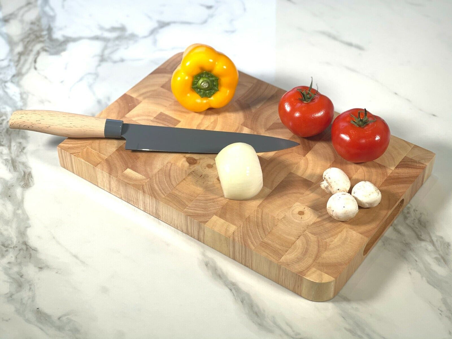 Skorter | CookCore Solid Wooden Cutting Board – With Juice Groove and Non-slip