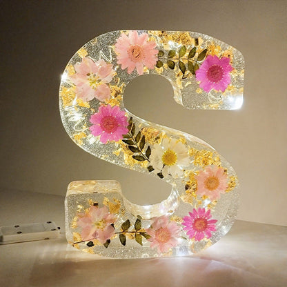 Skorter | Dried Flower Letter Nightstand Lamp