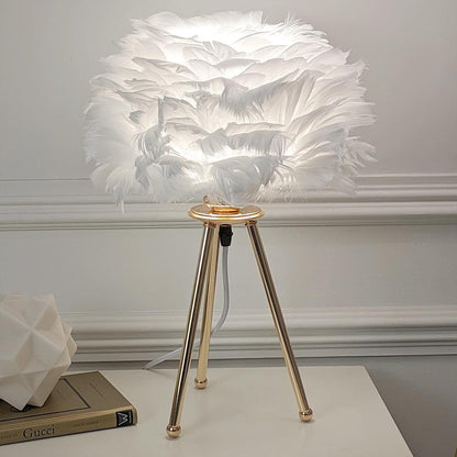 Skorter | Sara Gold Tripod Feather Table Lamp