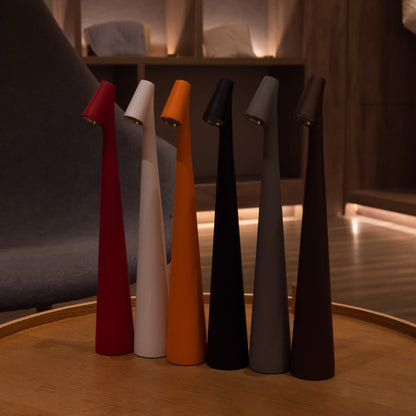 Sculpting Table Lamp - SKØRTER