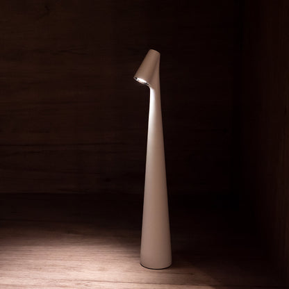Sculpting Table Lamp - SKØRTER