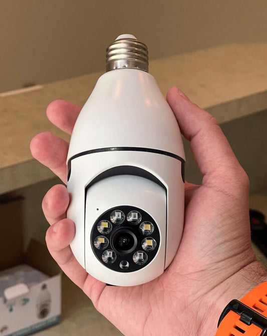 Skorter | 360° Light Bulb Security Camera with Motion Tracking