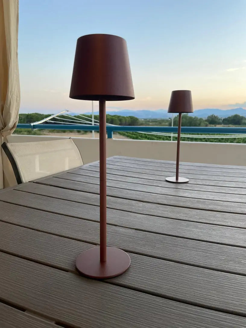 Skorter | LED Table Lamp – Wireless, Touch Control & Dimmable Light