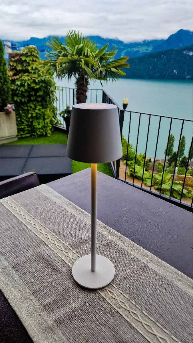 Skorter | LED Table Lamp – Wireless, Touch Control & Dimmable Light