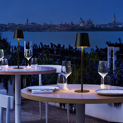 Skorter | LED Table Lamp – Wireless, Touch Control & Dimmable Light