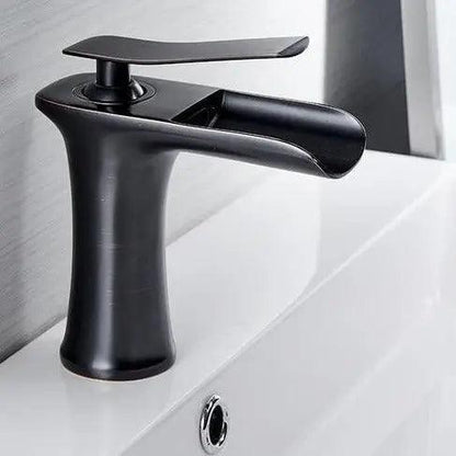 Single Handle Gold Bathroom Faucet - SKØRTER