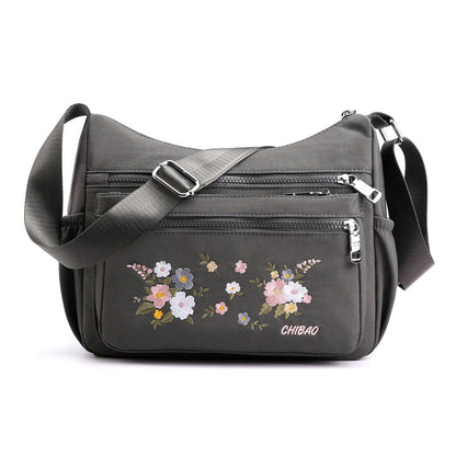 Skorter | Embroidered Flower Shoulder Bag