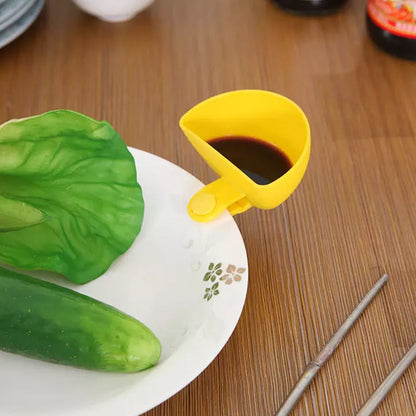 skorter | Dip Clip Bowl Plate Holder