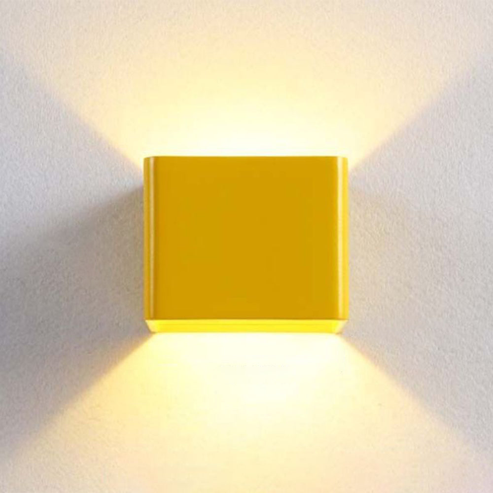 Skorter | Orr Modern LED Wall Lamp - Black/White/Yellow/Green/Red Living Room/Bedroom Metal