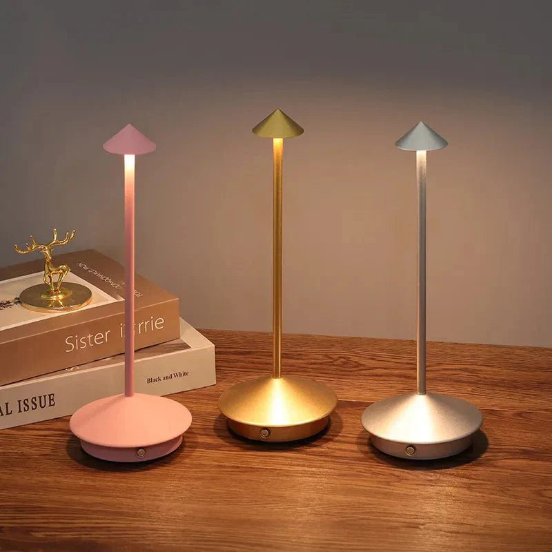 Skorter | Elegant rechargeable metallic table lamp