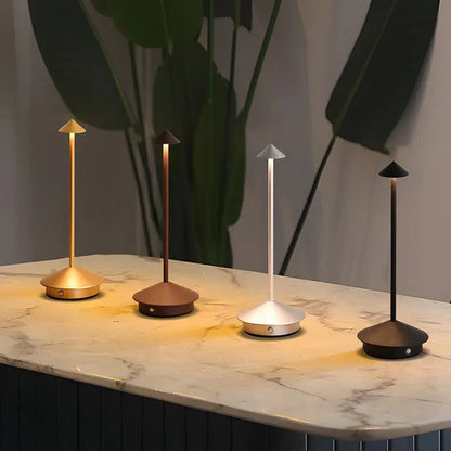 Skorter | Elegant rechargeable metallic table lamp