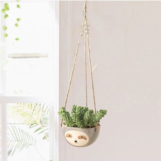 Skorter | LUMA – Stylish Hanging Sloth Vase for Your Spaces