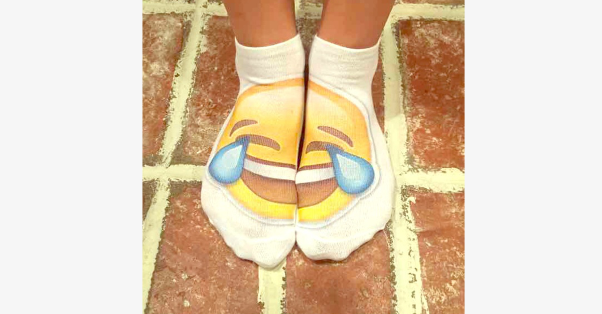 Skorter | 3D smiling emoji fashion one-sided print cotton socks