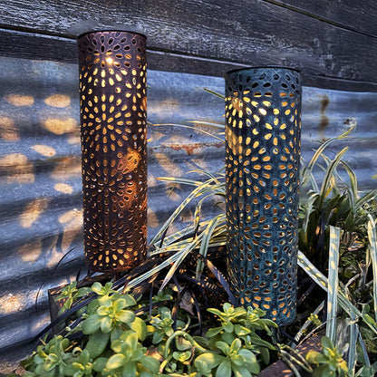Skorter | Cylindrical metal outdoor solar lights for the garden, set of two