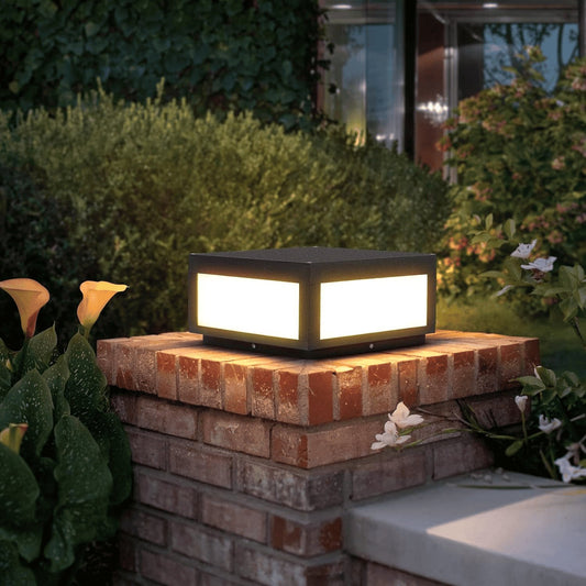 Solar Outdoor Modern Post Light - SKØRTER