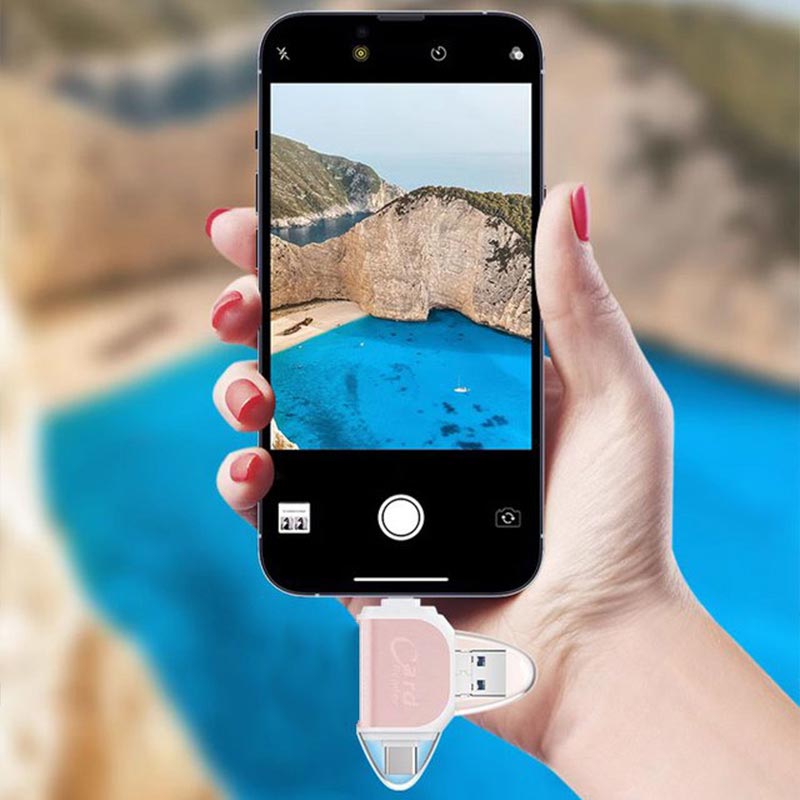 Skorter | 4-in-1 multifunctional card reader with multiple ports