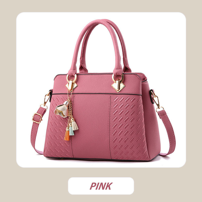 Skorter | Elegant women's bag with tassel pendant