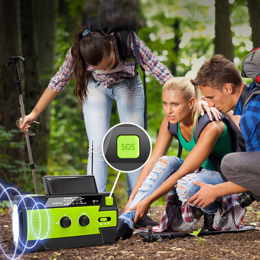 Skorter | All-in-one solar-powered emergency radio